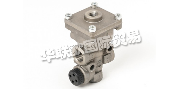 BERTOCCO公司成立于1962年，是一家精密機(jī)械車間，多年來從一家小型工匠公司發(fā)展成為一家專業(yè)從事工業(yè)車輛氣動(dòng)設(shè)備和配件研究，設(shè)計(jì)和生產(chǎn)的工業(yè)公司。2013年初，Bertocco Air Truck Technology開始了新的公司結(jié)構(gòu)和新的管理，開始了其活動(dòng)，重點(diǎn)關(guān)注制動(dòng)系統(tǒng)，懸架和工業(yè)車輛設(shè)備的組件。