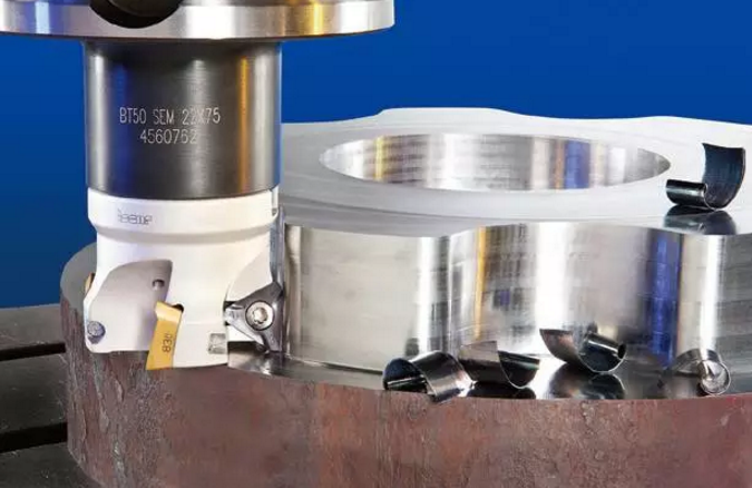 OTT-JAKAB近年來(lái)由于刀具材料、刀柄結(jié)構(gòu)以及涂層技術(shù)等領(lǐng)域的長(zhǎng)足進(jìn)步。數(shù)控刀具獲得了交飛猛進(jìn)的發(fā)展。高速切削、干式切削等一些高效環(huán)保的數(shù)控切削技術(shù)被越來(lái)越廣泛地應(yīng)用在機(jī)械制造領(lǐng)域。