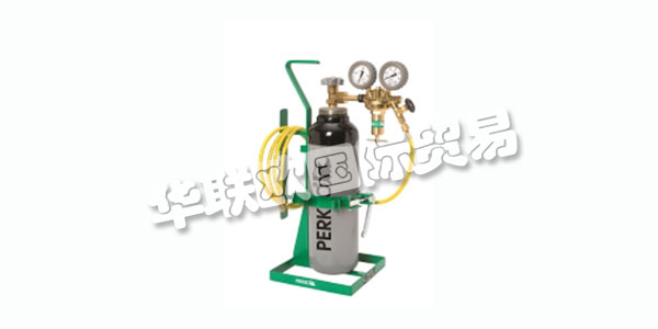 PERKEO的名字是18世紀(jì)普拉提納選舉人Karl III Philipp的宮廷小丑和矮人的名字。這個小家伙在1702年左右第一次看到了光，并用名字Clemens進(jìn)行了洗禮。十六歲時，他被卡爾·菲利普任命為宮廷小丑。選民，享受著美酒的樂趣，對年輕的克萊門斯能夠舉起酒的方式印象深刻。