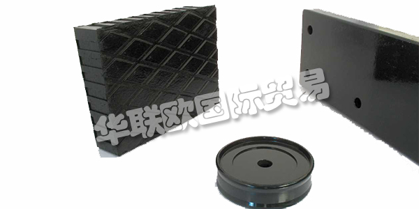 BARBIERI RUBBER的活動(dòng)始于1967年，當(dāng)時(shí)Angelo Barbieri先生離開了Stranieri Gomma，在同一行業(yè)開展業(yè)務(wù)，并開始在他的車庫里生產(chǎn)帶有舊壓縮機(jī)的小型橡膠零件。