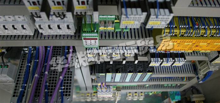 德國JAGER ELEKTROTECHNIK公司主要供應(yīng)：德國JAGER ELEKTROTECHNIK開關(guān)柜,JAGER ELEKTROTECHNIK電源，控制柜，低壓開關(guān)柜，磁鐵電源，高壓電源等產(chǎn)品。