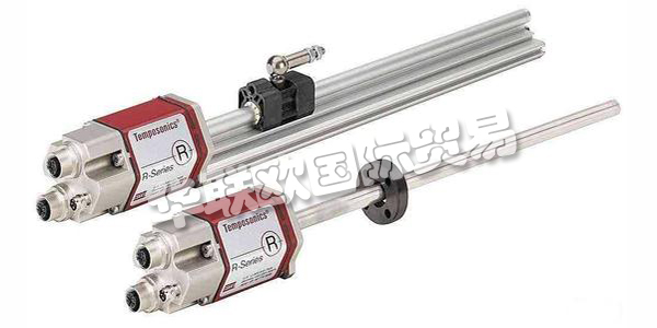 位移傳感器又稱為線性傳感器，是一種屬于金屬感應(yīng)的線性?器件，傳感器的作用是把各種被測物理量轉(zhuǎn)換為電量。位移是和物體的位置在運(yùn)動過程中移動有關(guān)的量，位移的測量方式所涉及的范圍是相當(dāng)廣泛的。小位移通常用應(yīng)變式、電感式、差動變壓器式、渦流式、霍爾傳感器來檢測，大的位移常用感應(yīng)同步器、光柵、容柵、磁柵等傳感技術(shù)來測量。下文為您介紹MTS位移傳感器。